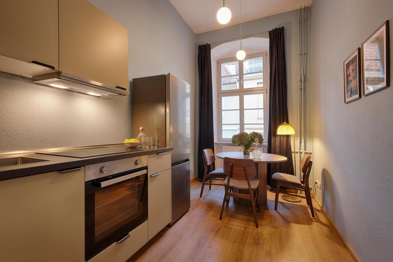 Homie Stay Am Marktplatz - Wohnen Im Historischen Balthasar-Neumann-Apartment Würzburg Exteriör bild
